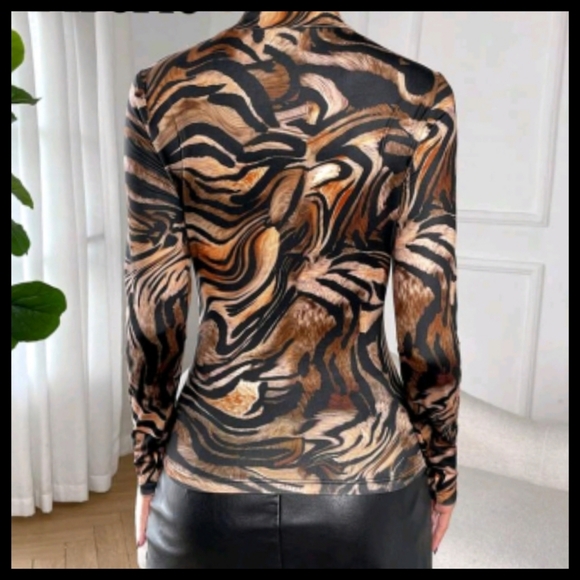 Shein Brown/Preve Marbled Print Long Sleeve Mock T-neck Top Size: M - Picture 5 of 14
